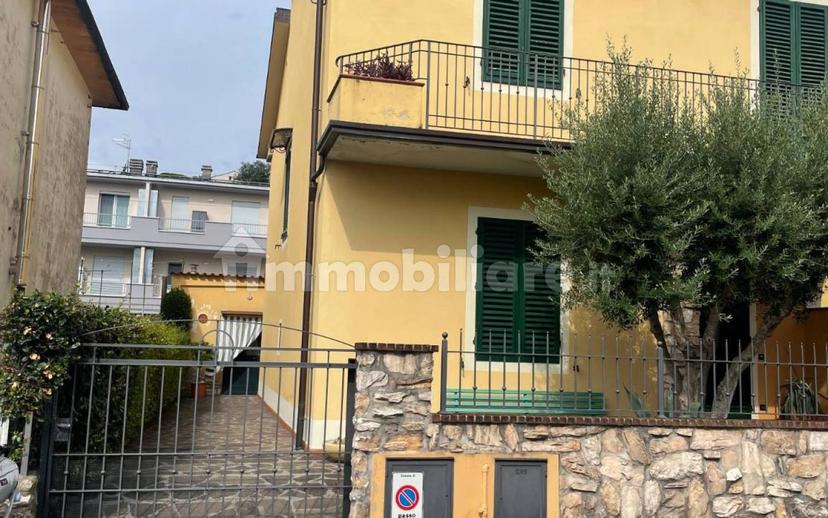 Terratetto unifamiliare via 20 Settembre, Centro, Montale — foto 2 di 3