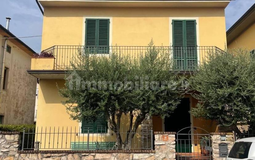 Terratetto unifamiliare via 20 Settembre, Centro, Montale