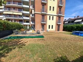 Trilocale via dei Platani 28, Centro, Treviolo — foto 18 di 34