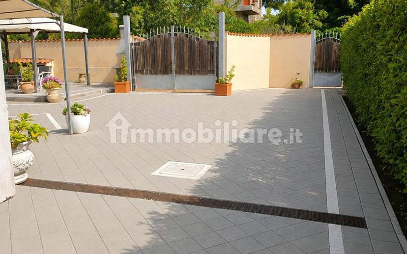 Villa unifamiliare via Cervio, Fossignano, Aprilia — foto 3 di 10