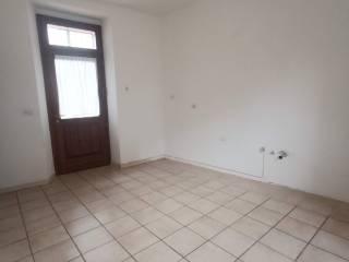 Villa unifamiliare via Caduti sul Lavoro, Gabbio Cereda Ramate, Casale Corte Cerro — foto 8 di 17