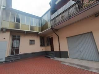 Villa unifamiliare via Caduti sul Lavoro, Gabbio Cereda Ramate, Casale Corte Cerro — foto 13 di 17