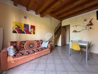 Bilocale via Costantino il Grande 94, Rivoltella, Desenzano del Garda — foto 6 di 13