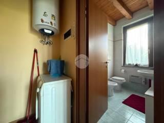 Bilocale via Costantino il Grande 94, Rivoltella, Desenzano del Garda — foto 12 di 13