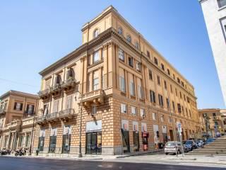 Bilocale via Epicarmo 12, Castellammare, Palermo