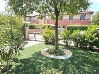 Villa bifamiliare via Martiri della Libertà 14, Centro, Castelvetro Piacentino — foto 27 di 37