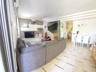 Villa bifamiliare via Martiri della Libertà 14, Centro, Castelvetro Piacentino — foto 23 di 37