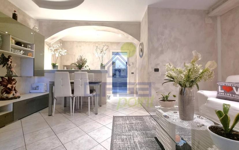 Trilocale via Cesare Battisti, Centro, Casalpusterlengo — foto 3 di 17