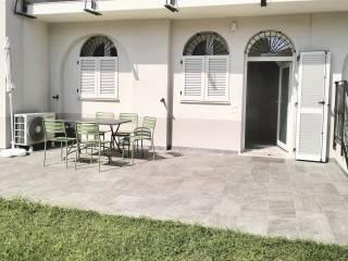 Trilocale nuovo, piano terra, Desenzanino, Desenzano del Garda — foto 17 di 24