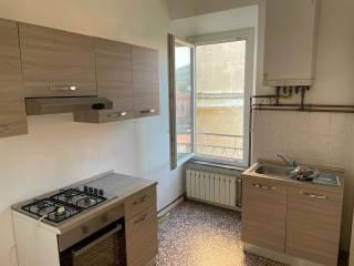 Bilocale piazza San Francesco 31, Centro, Luino — foto 6 di 9
