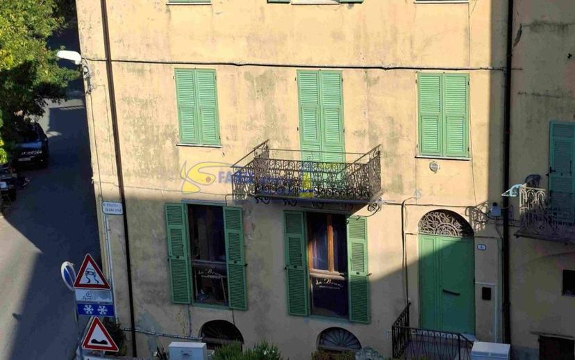 Trilocale ottimo stato, primo piano, Olivetta San Michele — foto 6 di 12