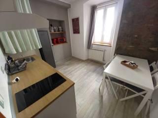 Bilocale via Milano 35, Borgo Teresiano, Trieste