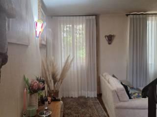 Quadrilocale viale delle Clarisse 18, Centro, Atri