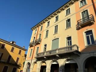 Trilocale piazza Pietro Cuzzi 2, Centro, Besana in Brianza — foto 8 di 12