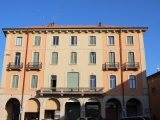 Trilocale piazza Pietro Cuzzi 2, Centro, Besana in Brianza — foto 12 di 12