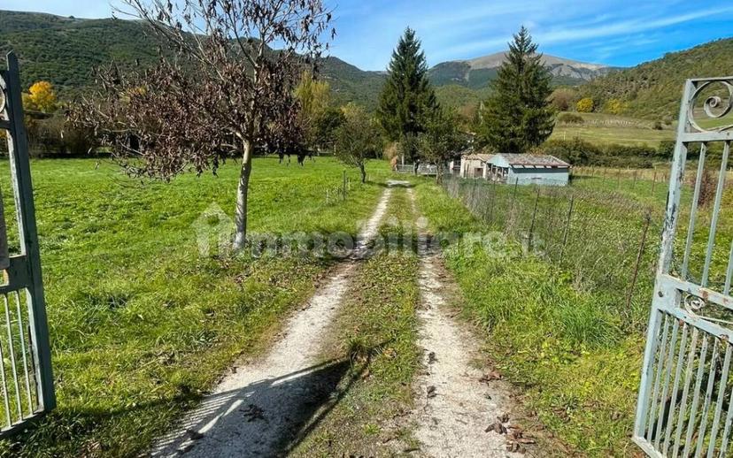 Villa unifamiliare via Bacugno 103, Bacugno, Posta — foto 2 di 10