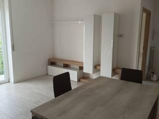 Trilocale via Lario 66, Arnate, Gallarate