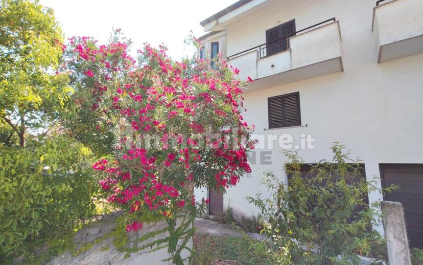 Villa a schiera via Giovanni Falcone, Amorosi — foto 24 di 24