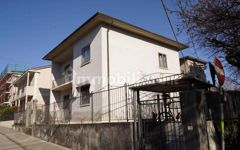 Terratetto unifamiliare via Zara 2, Sant'Andrea - Araceli, Vicenza — foto 10 di 14
