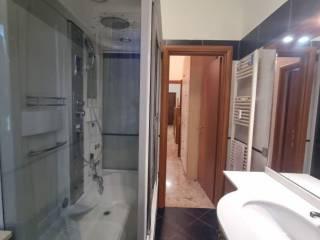Trilocale buono stato, piano rialzato, Viale Cremona, Pavia