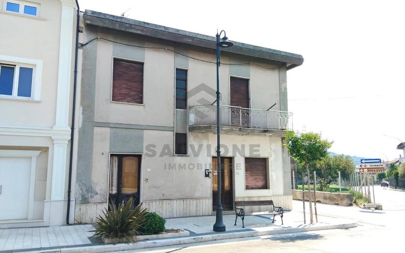 Villa unifamiliare corso Giuseppe Garibaldi, San Salvatore Telesino — foto 7 di 31