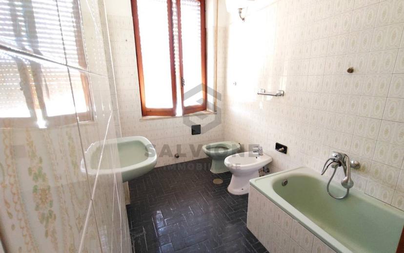 Villa unifamiliare corso Giuseppe Garibaldi, San Salvatore Telesino — foto 11 di 31