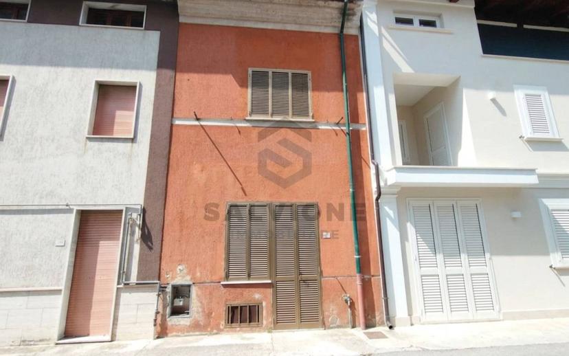 Villa unifamiliare corso Giuseppe Garibaldi, San Salvatore Telesino — foto 22 di 31