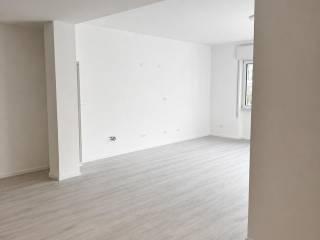 Trilocale piazzale Donatore di Sangue 14, Centro, Darfo Boario Terme — foto 4 di 18