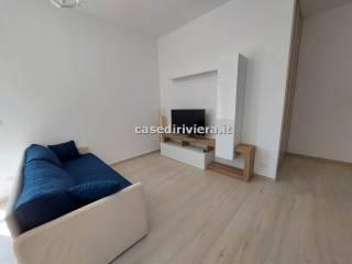 Trilocale ottimo stato, quarto piano, Centro, Finale Ligure — foto 7 di 19