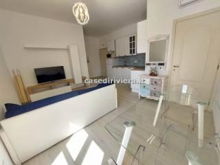 Trilocale ottimo stato, quarto piano, Centro, Finale Ligure — foto 9 di 19