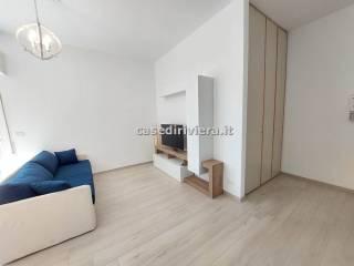 Trilocale ottimo stato, quarto piano, Centro, Finale Ligure — foto 10 di 19