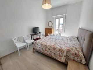 Trilocale ottimo stato, quarto piano, Centro, Finale Ligure — foto 6 di 19