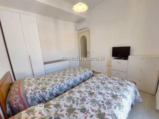 Trilocale ottimo stato, quarto piano, Centro, Finale Ligure — foto 12 di 19
