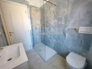 Trilocale ottimo stato, quarto piano, Centro, Finale Ligure — foto 5 di 19