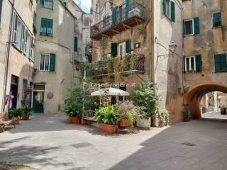 Trilocale piazza Aicardi, Centro, Finale Ligure — foto 8 di 21