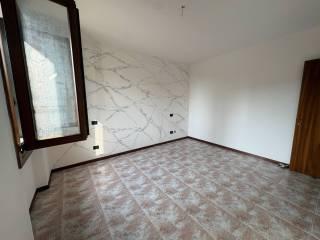 Trilocale via Emilio Comici, Montecchio Maggiore Alte Ceccato, Montecchio Maggiore — foto 14 di 16
