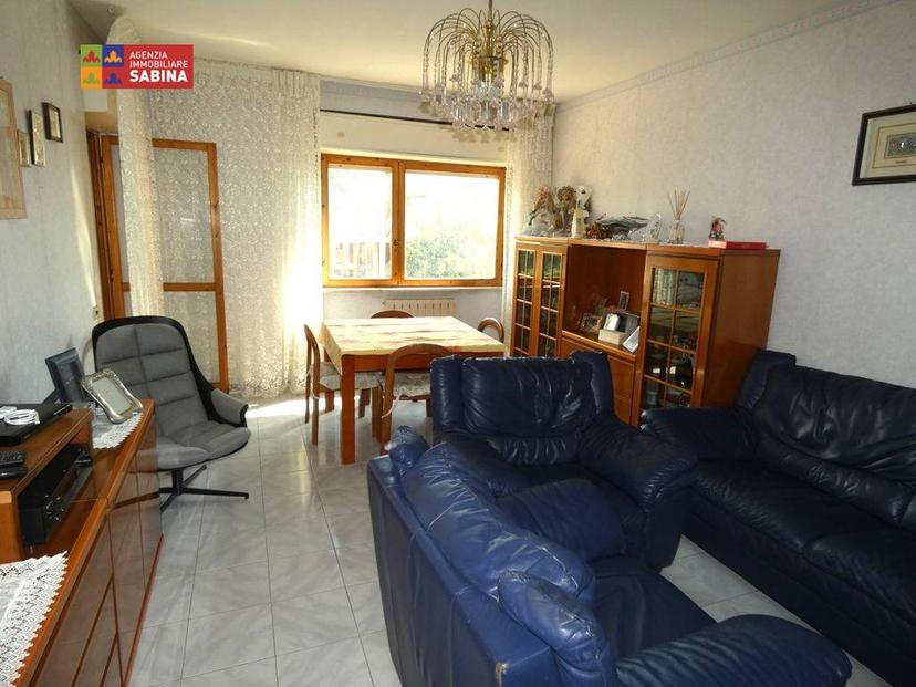 Trilocale via Pietro Nenni 57, Centro, Poggio Mirteto — foto 15 di 30