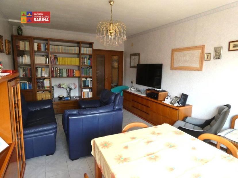 Trilocale via Pietro Nenni 57, Centro, Poggio Mirteto — foto 11 di 30