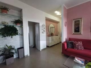 Appartamento buono stato, quarto piano, Dante - Cheope, Piacenza