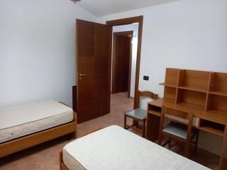 Trilocale via Francesco Lapetina 8, Villa D'agri, Marsicovetere
