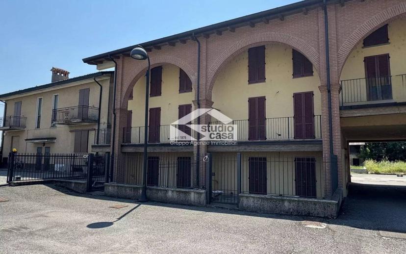 Villa a schiera via Roma, Izano — foto 16 di 32
