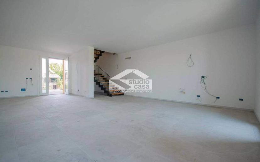 Villa a schiera via Roma, Izano — foto 18 di 31