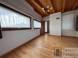 Villa bifamiliare, ottimo stato, 230 m², Centro, Dueville