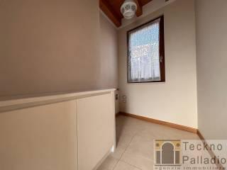 Villa bifamiliare, ottimo stato, 230 m², Centro, Dueville — foto 8 di 19