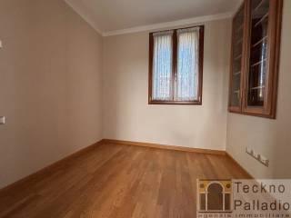 Villa bifamiliare, ottimo stato, 230 m², Centro, Dueville — foto 13 di 19