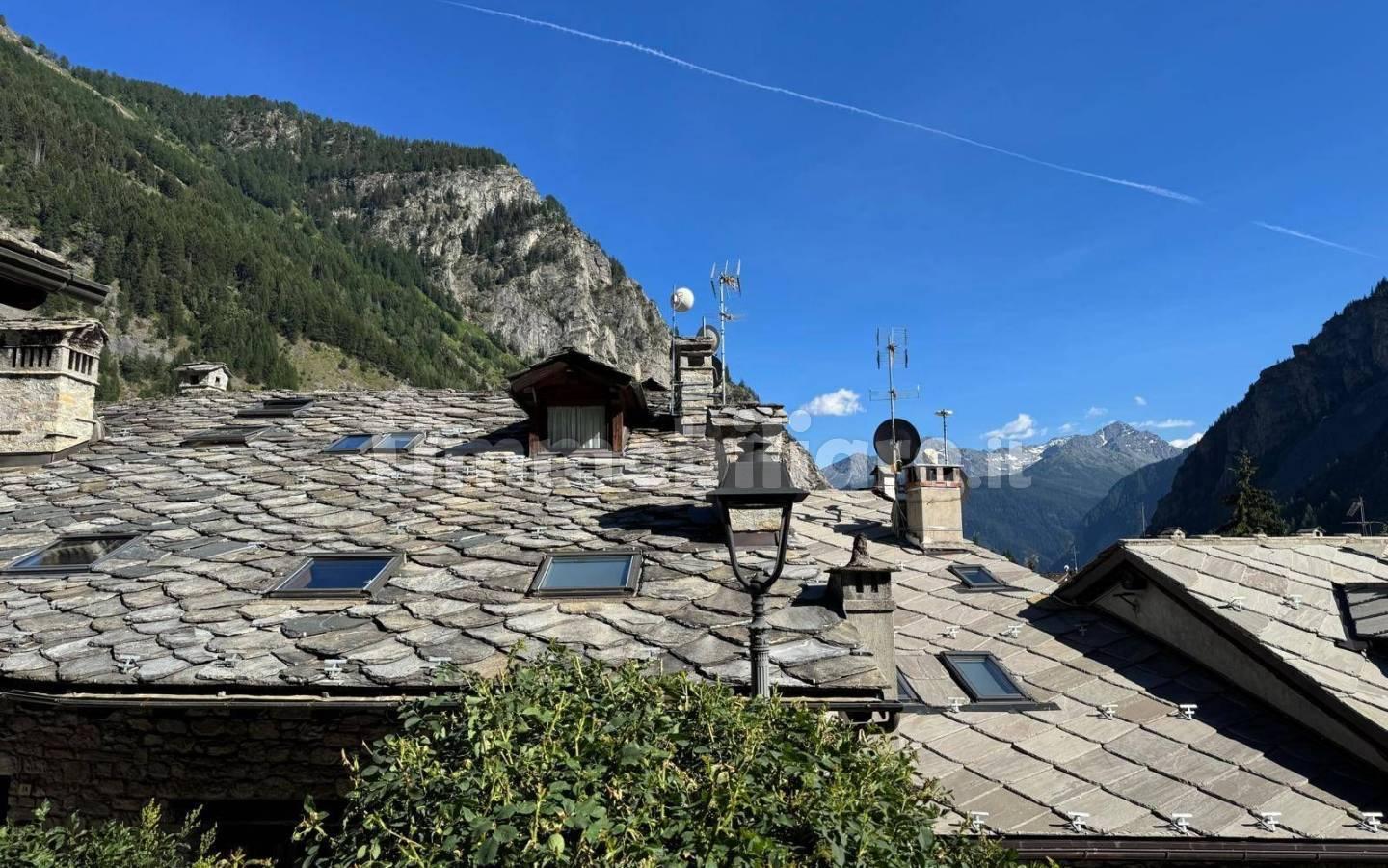 Bilocale buono stato, primo piano, Courmayeur