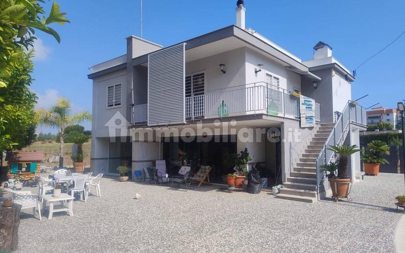 Villa unifamiliare via Fondo Noce, Bisceglie