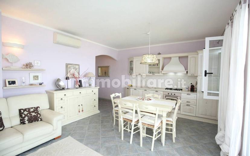Appartamento in villa Strada Statale dell'Anglona, Castelsardo — foto 127 di 178