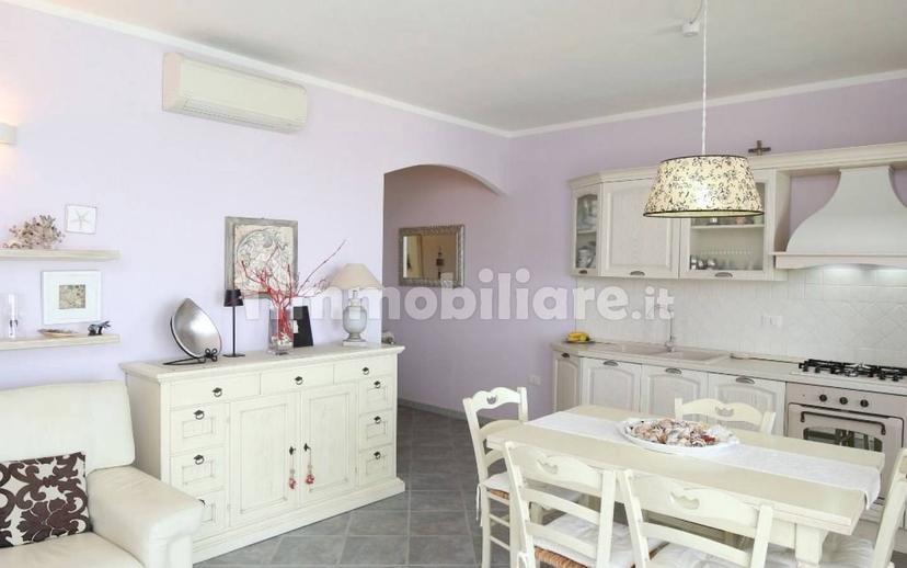 Appartamento in villa Strada Statale dell'Anglona, Castelsardo — foto 49 di 178