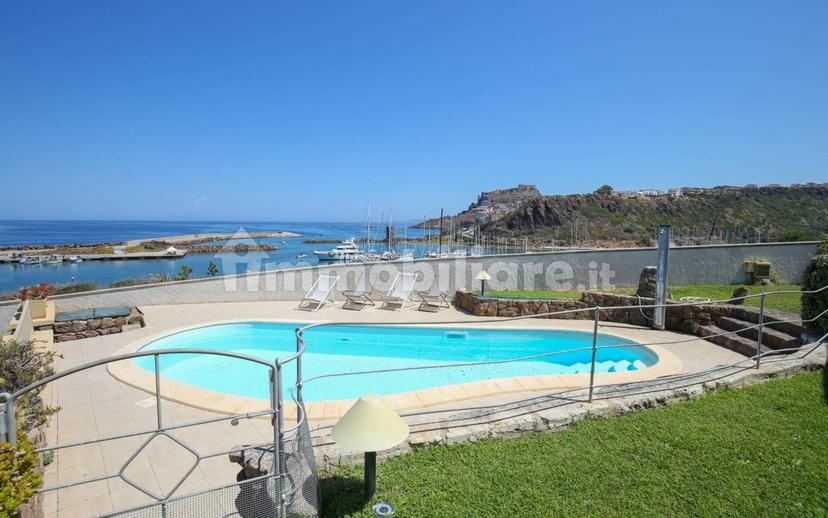 Appartamento in villa Strada Statale dell'Anglona, Castelsardo — foto 4 di 178